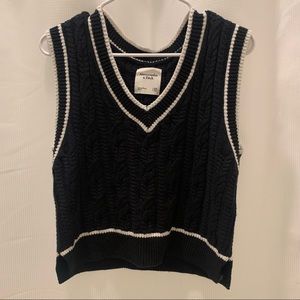 Abercrombie Two Toned Knit Sweater Vest